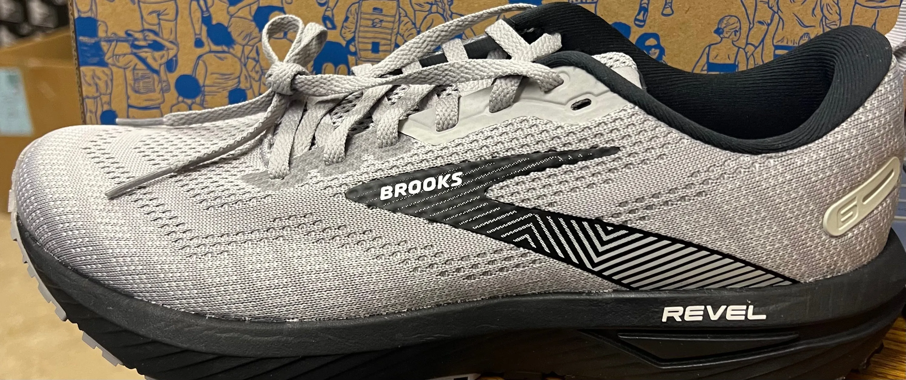 Brooks Revel 6