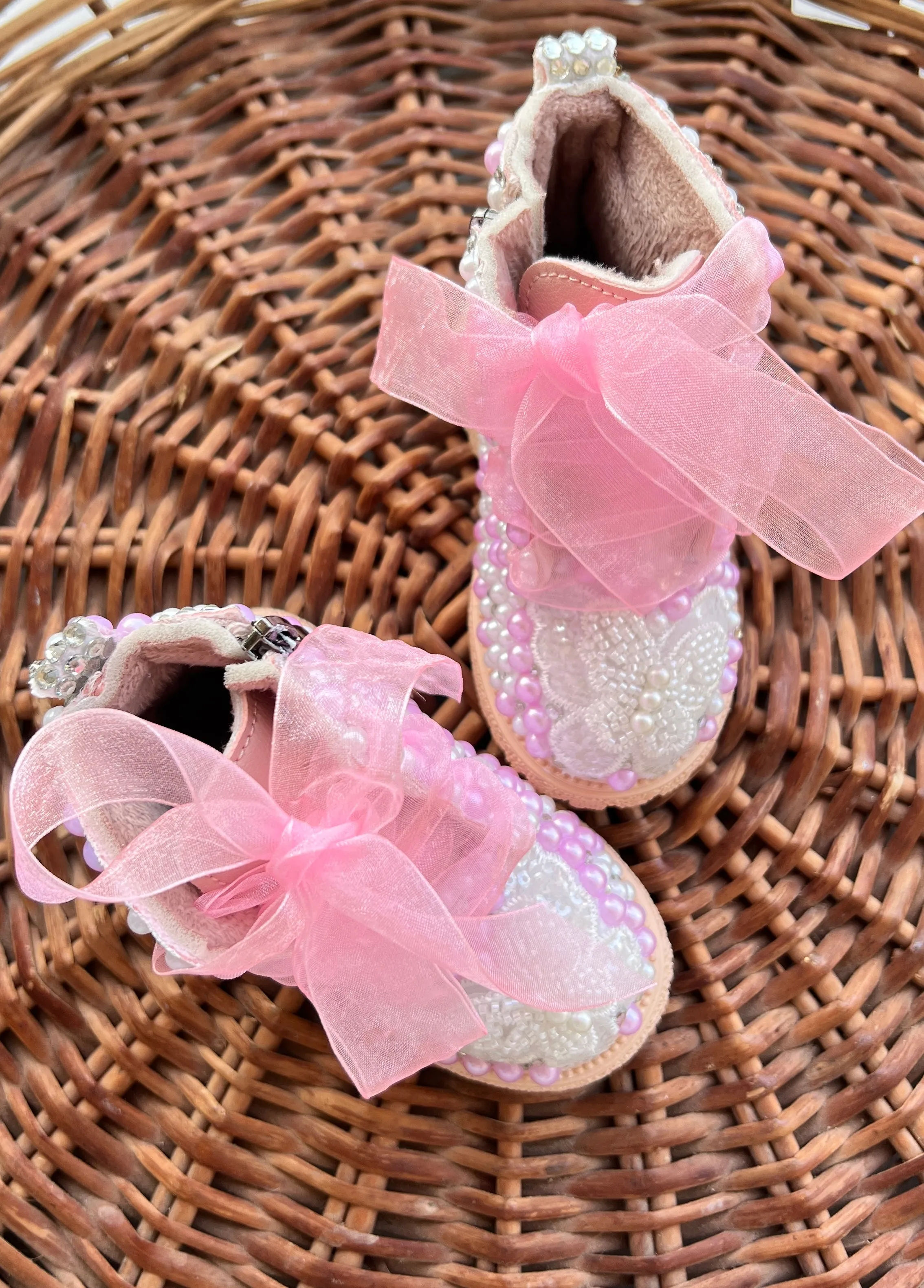 Funky N Trendy Pink and white pearl sneakers /kids sneakers/ pearl shoes / kids shoes/ pink  sneakers /pink shoes for kids/handmade sneakers for kids/ shoes for baby girl first birthday/ birthday shoes for kids