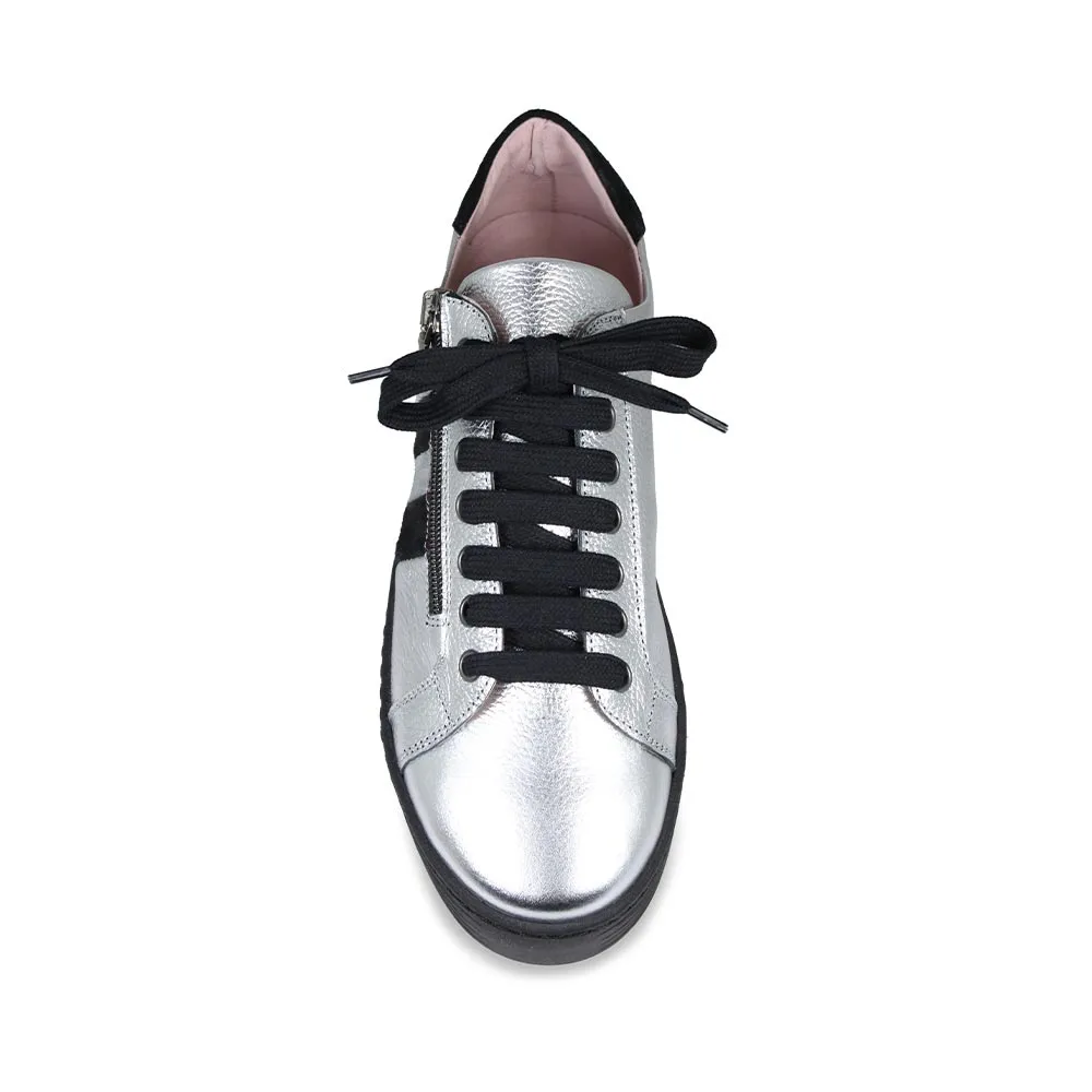 Harley Stripe: Silver Leather & Black Pony