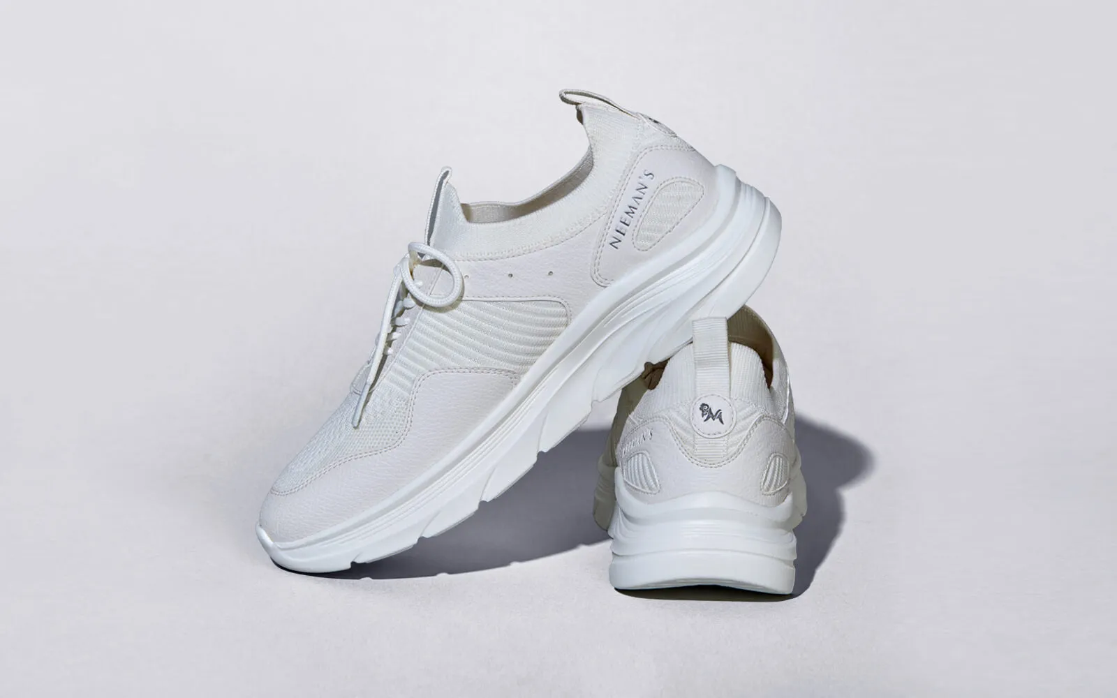 High Wave Sneakers : White