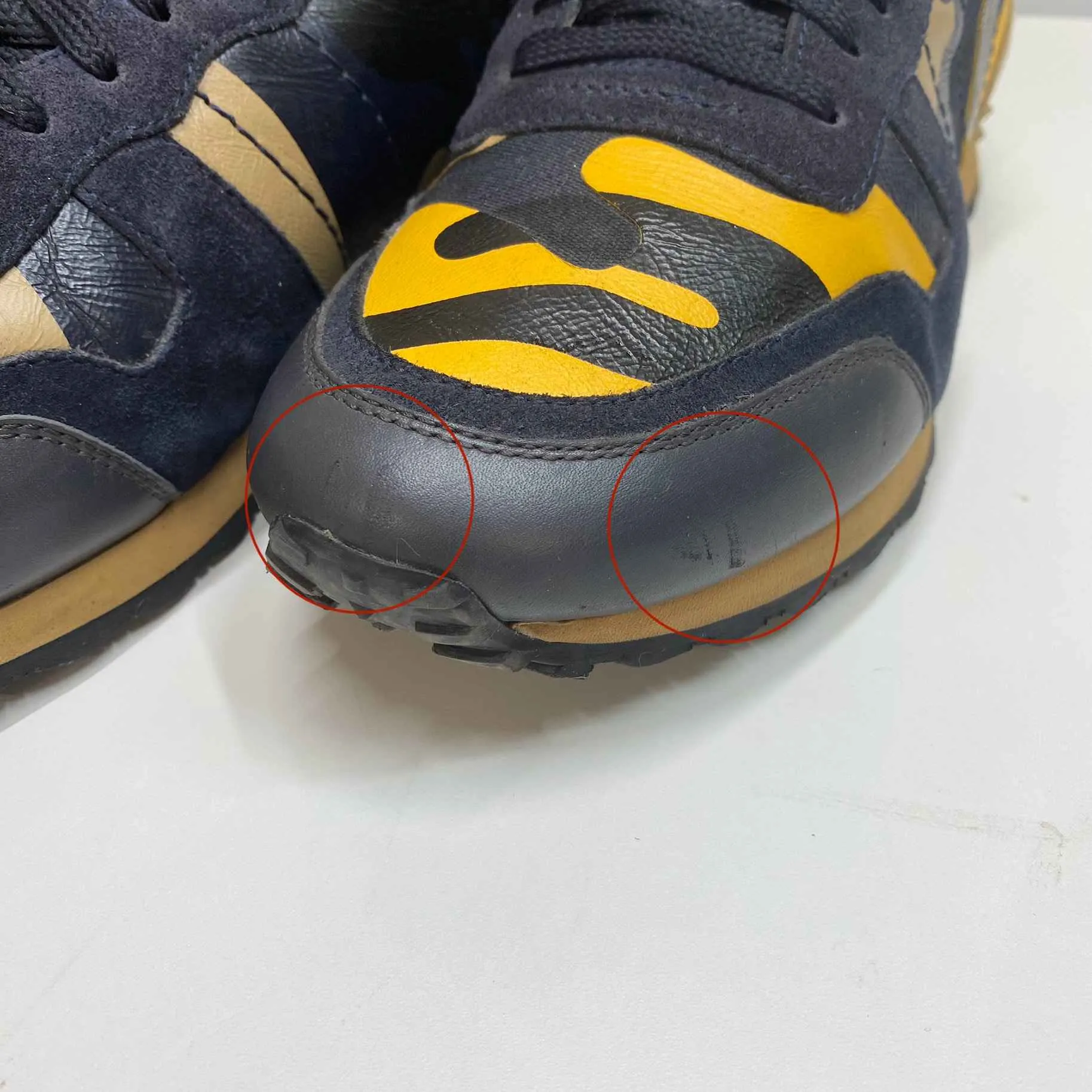 Men's Rockrunner Low Trainers Navy Size EU 39 / UK 5