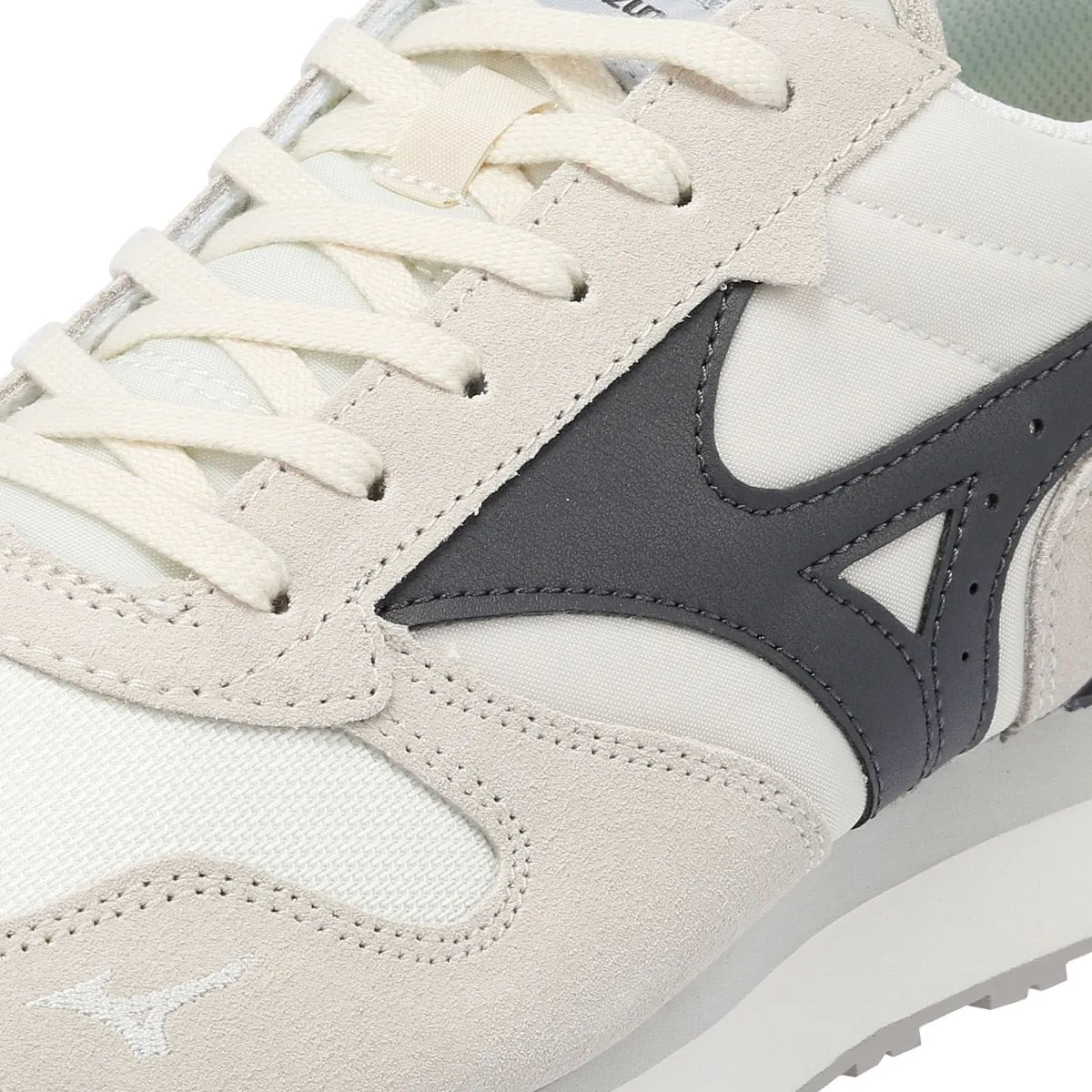 Mizuno RB87 White/Black Trainers