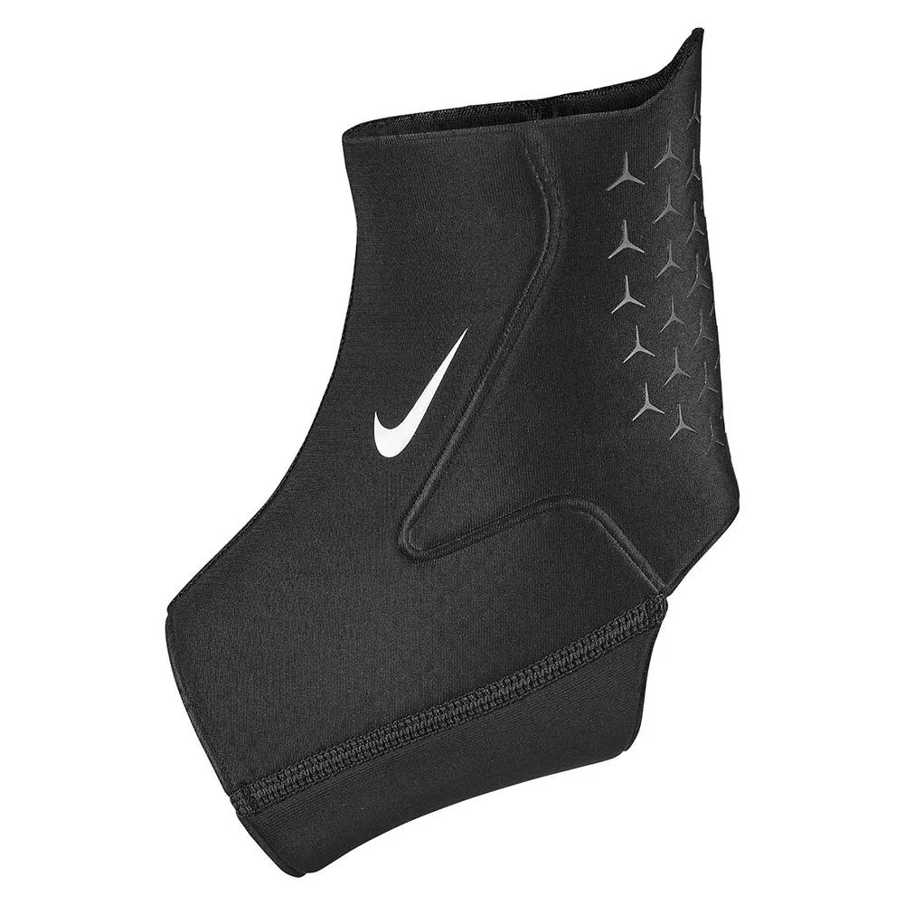 Pro Ankle Sleeve 3.0 Black and White