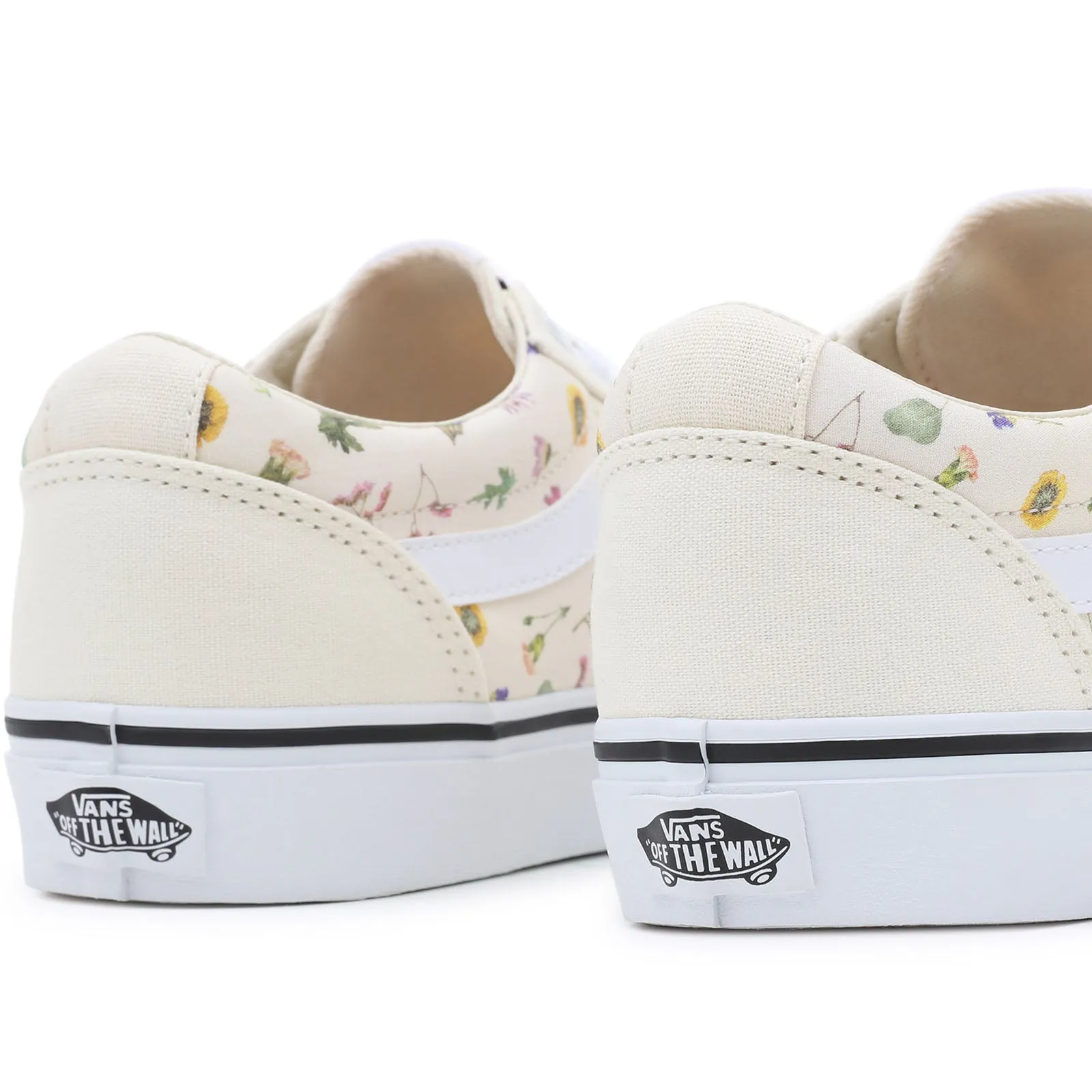 Vans Womens Ward Low Rise Lace Up Canvas Trainers